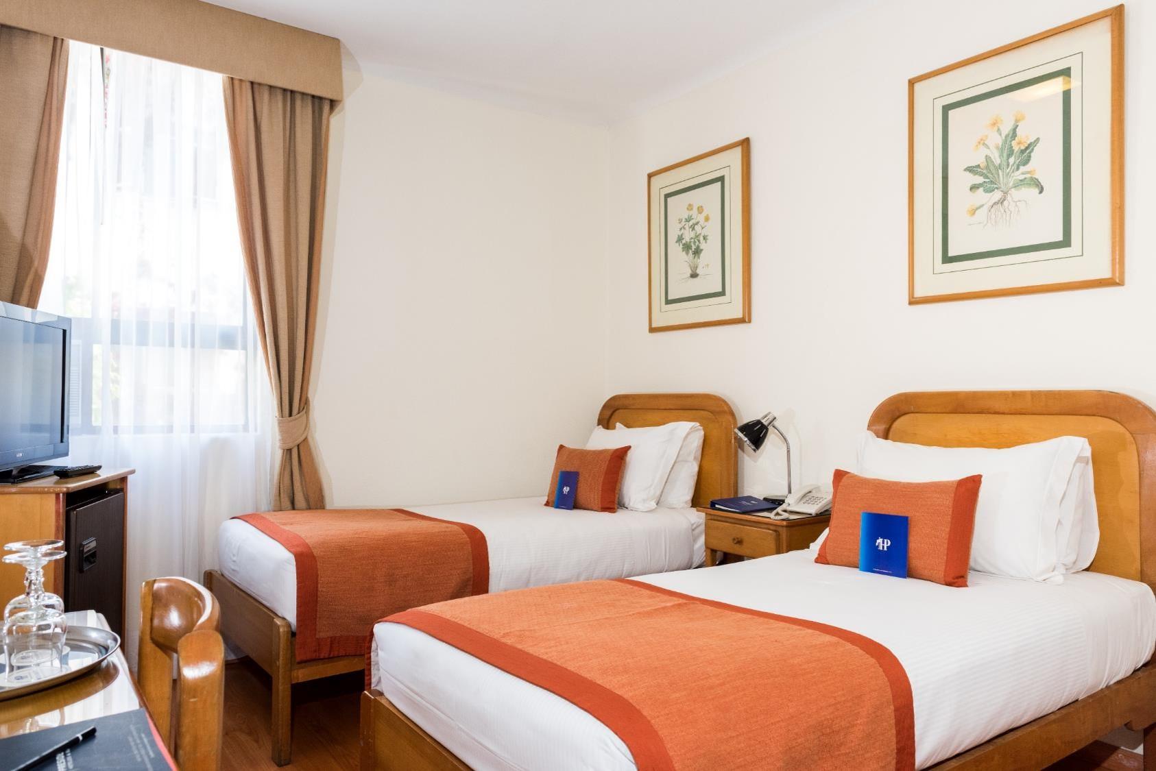 Hotel Presidente Santiago Buitenkant foto