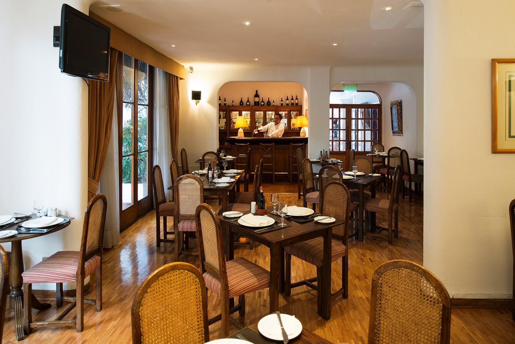 Hotel Presidente Santiago Buitenkant foto