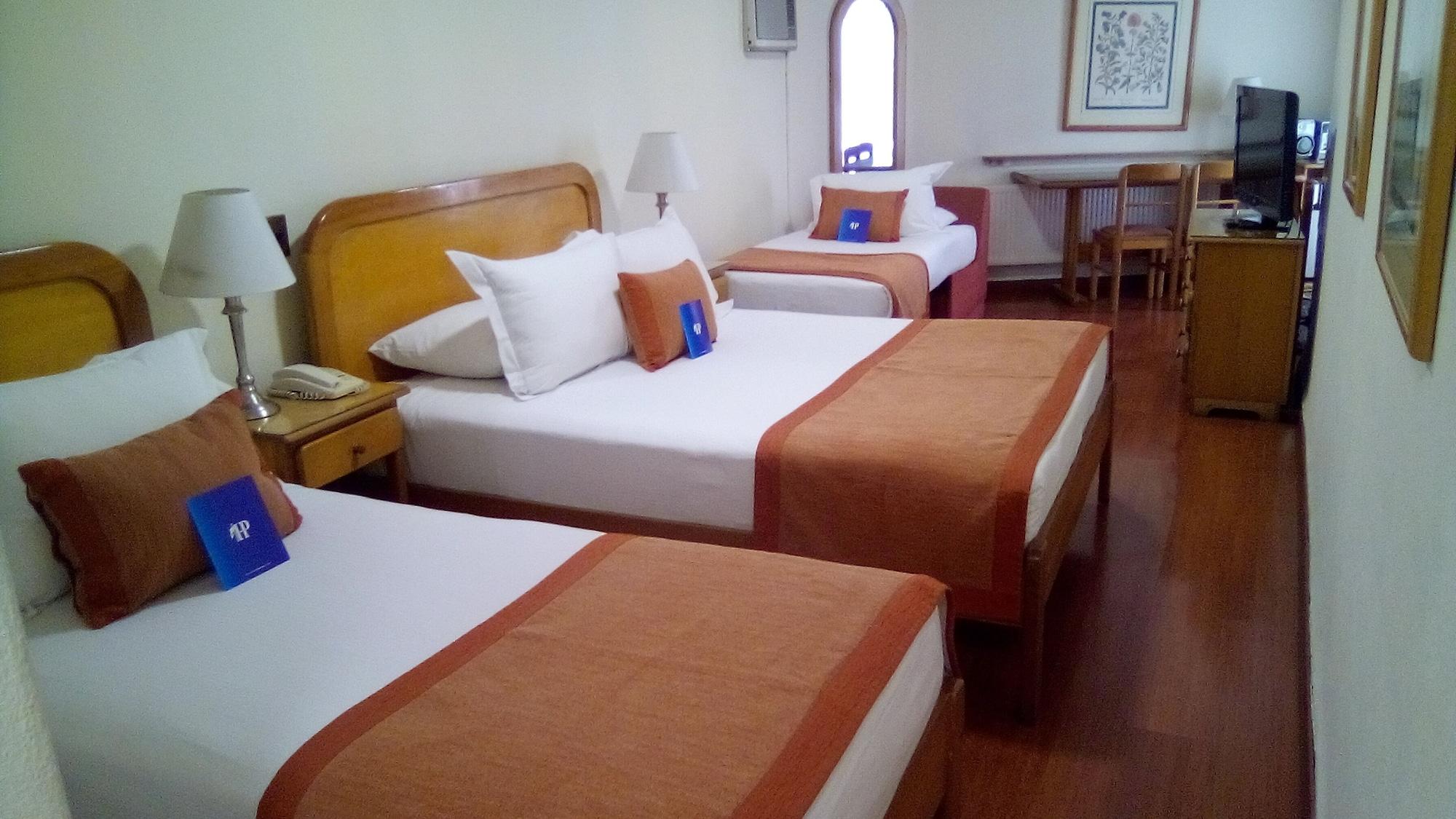 Hotel Presidente Santiago Buitenkant foto