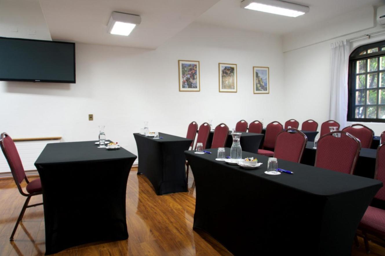 Hotel Presidente Santiago Buitenkant foto
