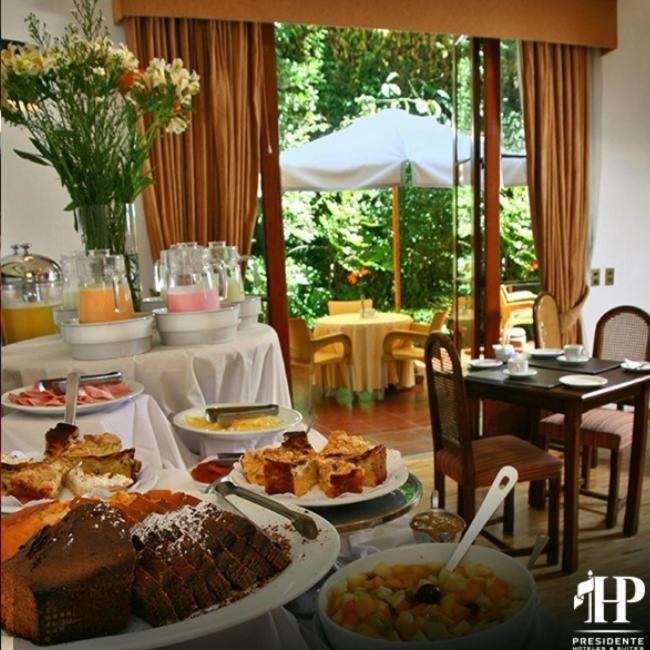 Hotel Presidente Santiago Buitenkant foto